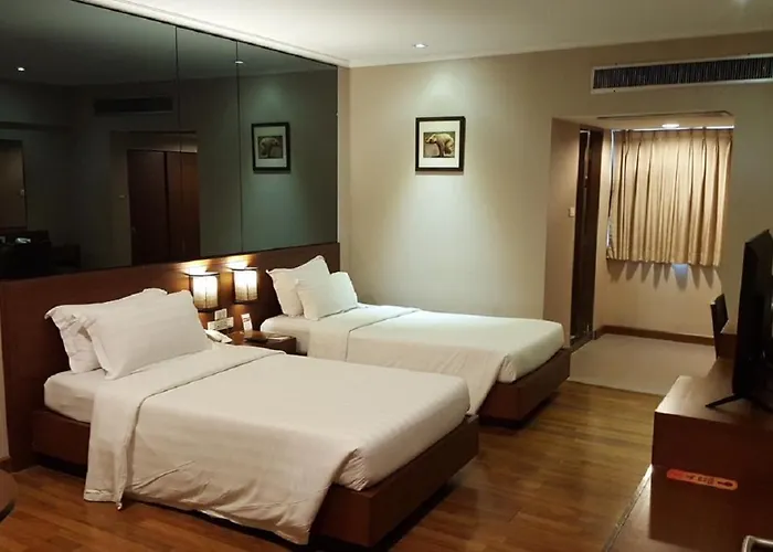 S.d. Avenue 4*