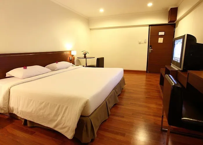 Hotel S.d. Avenue 4*