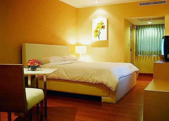 S.d. Avenue Hotel 4*