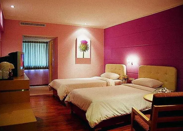 S.d. Avenue 4*