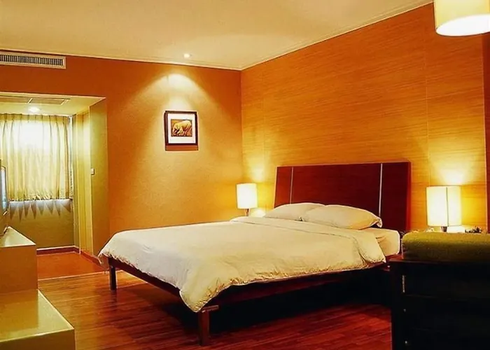 S.d. Avenue 4*